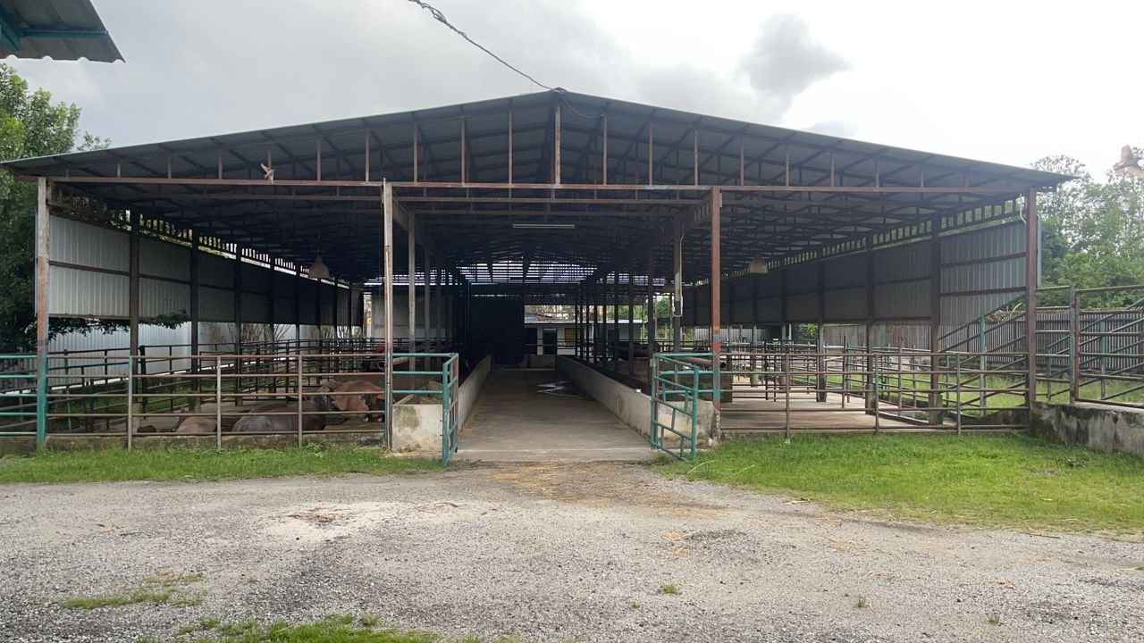 Bangunan kandang ladang
